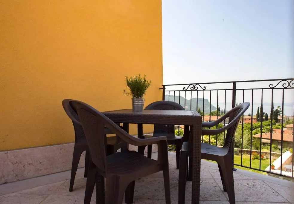 Garda Moon Flats Villa Costermano Italy