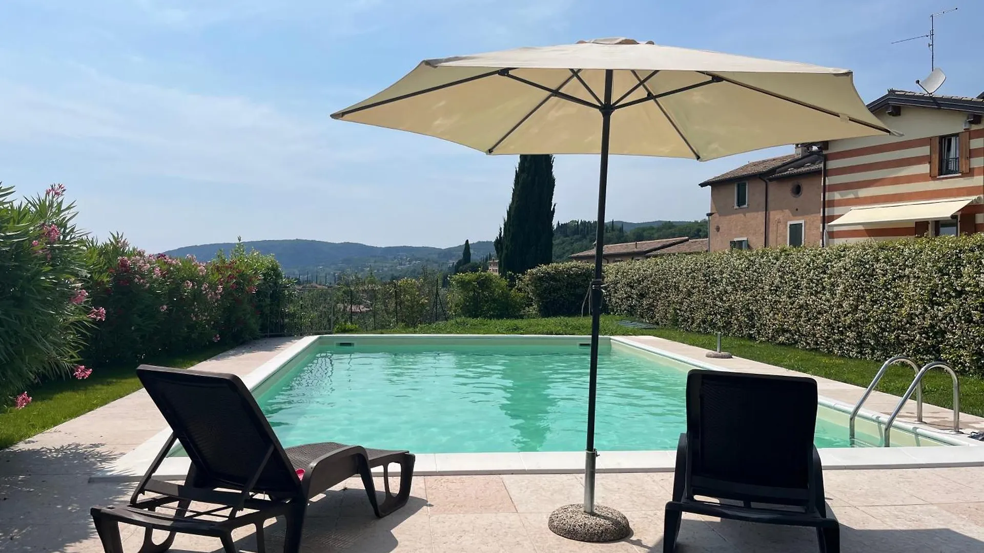 Holiday home Garda Moon Flats Villa Costermano Italy